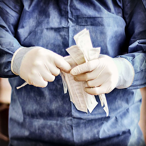 Come posso valutare l'opportunità di investire in un edificio storico in un borgo rurale dell'Umbria?